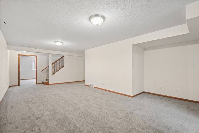 1145 Edwin Drive, Marion, IA 52302