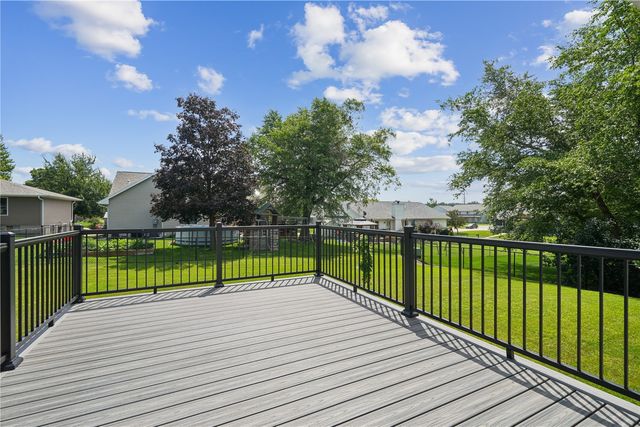 1145 Edwin Drive, Marion, IA 52302