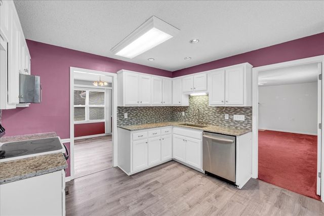 99 Arrowhead Dr, Manchester, TN 37355