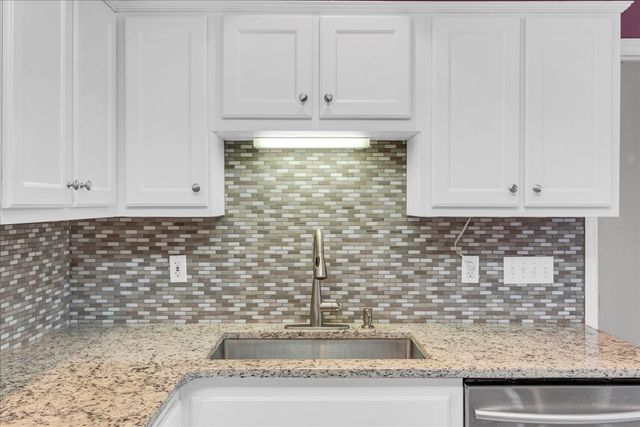 99 Arrowhead Dr, Manchester, TN 37355