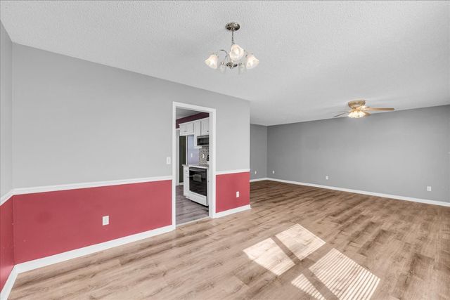 99 Arrowhead Dr, Manchester, TN 37355