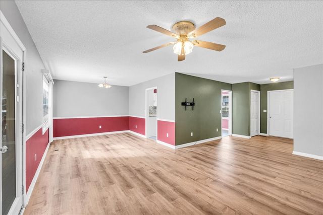 99 Arrowhead Dr, Manchester, TN 37355