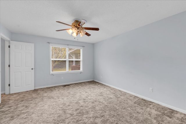 99 Arrowhead Dr, Manchester, TN 37355