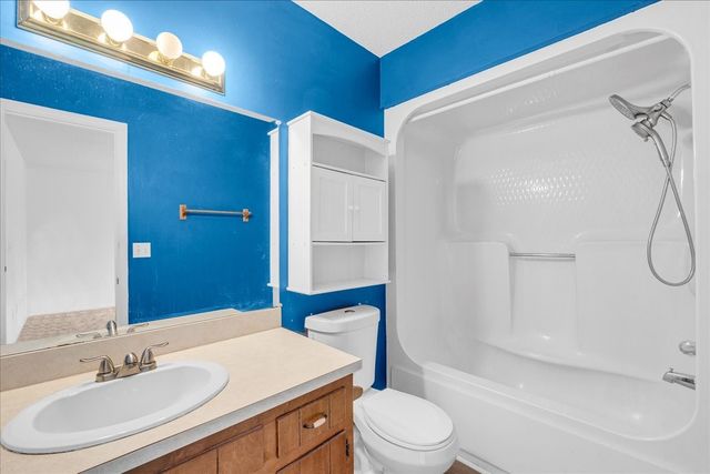 99 Arrowhead Dr, Manchester, TN 37355