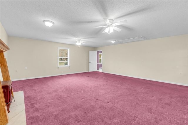 99 Arrowhead Dr, Manchester, TN 37355