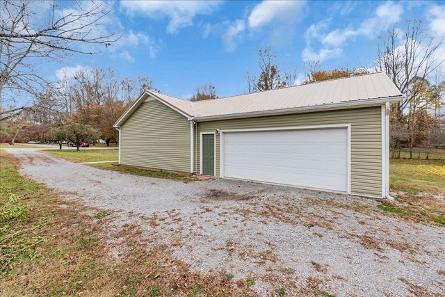 99 Arrowhead Dr, Manchester, TN 37355