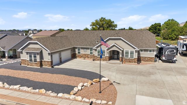 278 E LARSEN LN, Harrisville, UT 84404