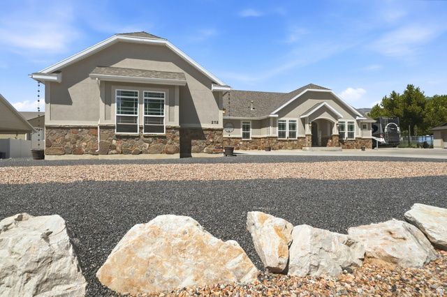 278 E LARSEN LN, Harrisville, UT 84404