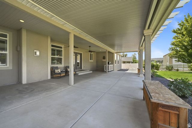 278 E LARSEN LN, Harrisville, UT 84404