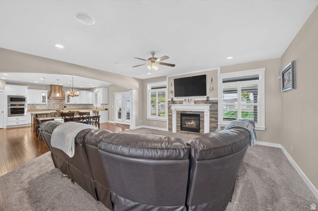 278 E LARSEN LN, Harrisville, UT 84404