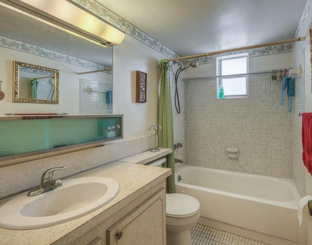 2855 S Garden Dr Drive S 203, Palm Springs, FL 33461