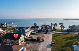 146 Tamana Drive, Galveston, TX 77554