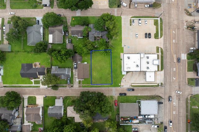114 E 2nd Street, Deer Park, TX 77536