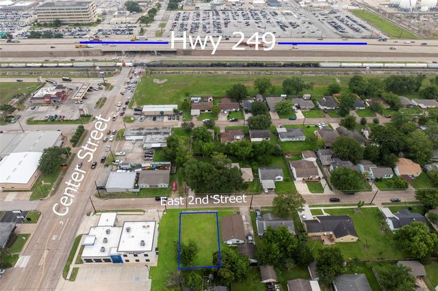 114 E 2nd Street, Deer Park, TX 77536