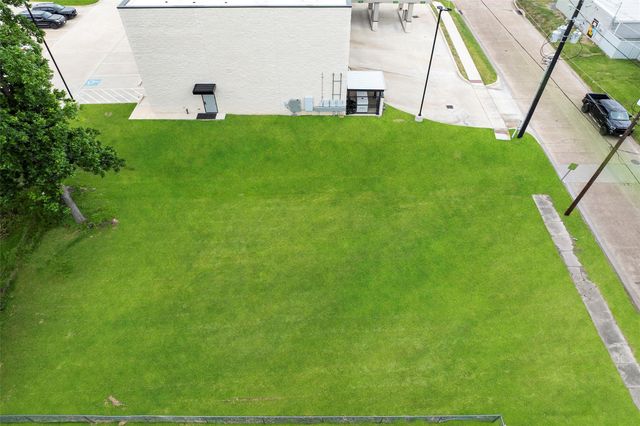 114 E 2nd Street, Deer Park, TX 77536