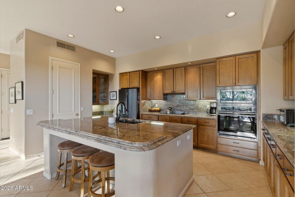 Image 11 of property listing at 22626 N 54TH Way, Phoenix, AZ 85054