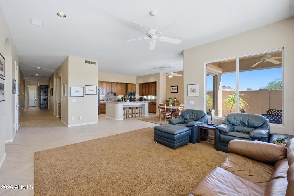 Image 16 of property listing at 22626 N 54TH Way, Phoenix, AZ 85054