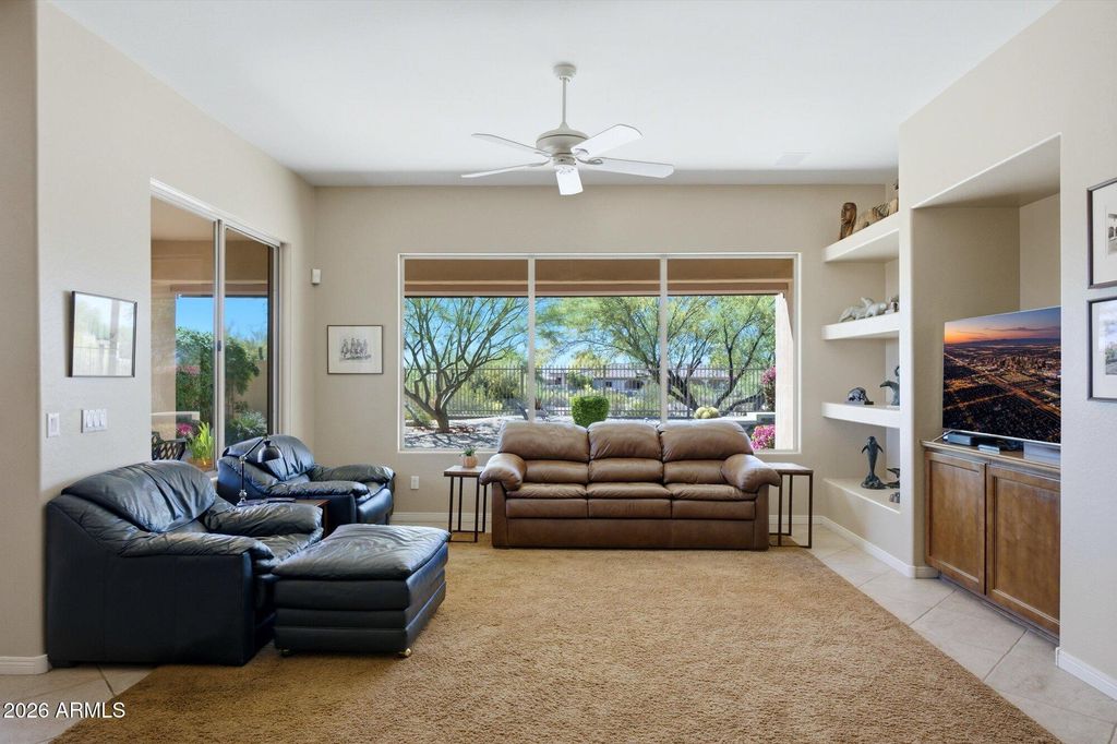 Image 17 of property listing at 22626 N 54TH Way, Phoenix, AZ 85054