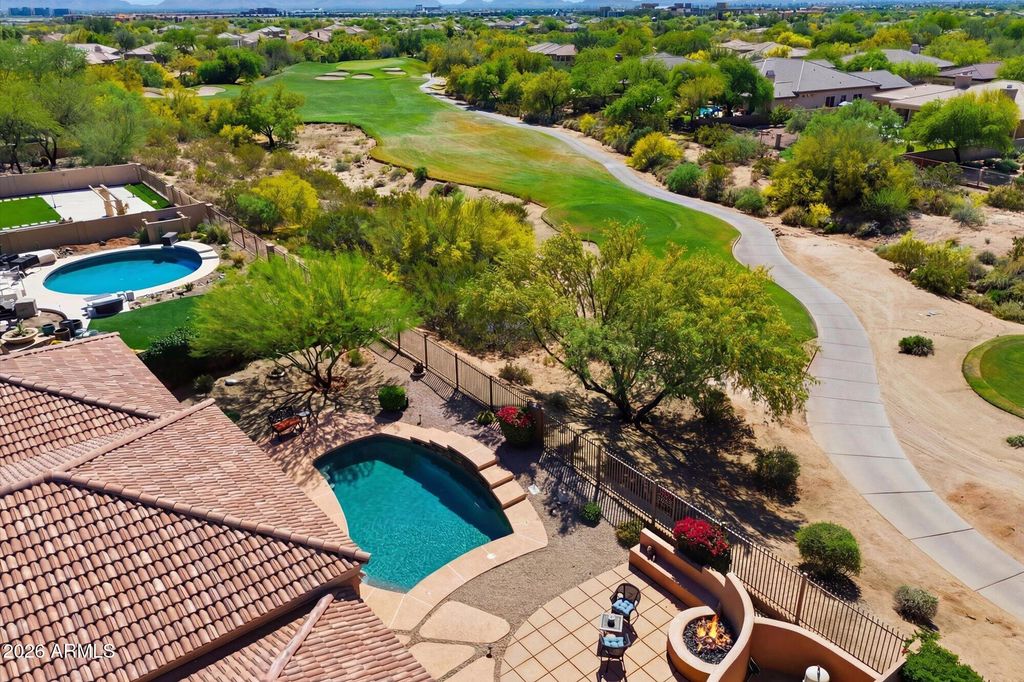 Image 7 of property listing at 22626 N 54TH Way, Phoenix, AZ 85054