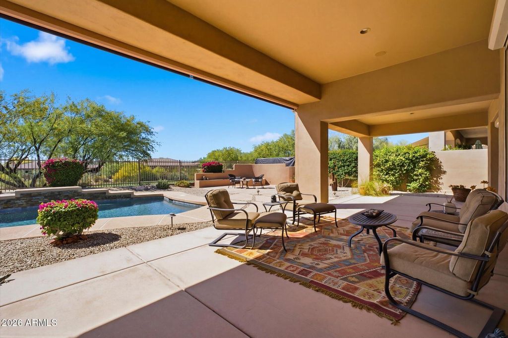 Image 9 of property listing at 22626 N 54TH Way, Phoenix, AZ 85054