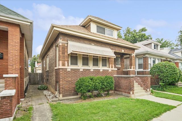 1906 S 58th Avenue, Cicero, IL 60804
