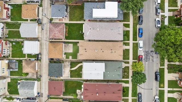 1906 S 58th Avenue, Cicero, IL 60804