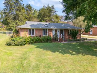 5610 Bledsoe Drive, Greensboro, NC 27410
