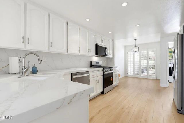 2714 Claray Drive, Los Angeles, CA 90077