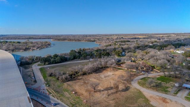 7100 Lake Worth Boulevard, Lake Worth, TX 76135