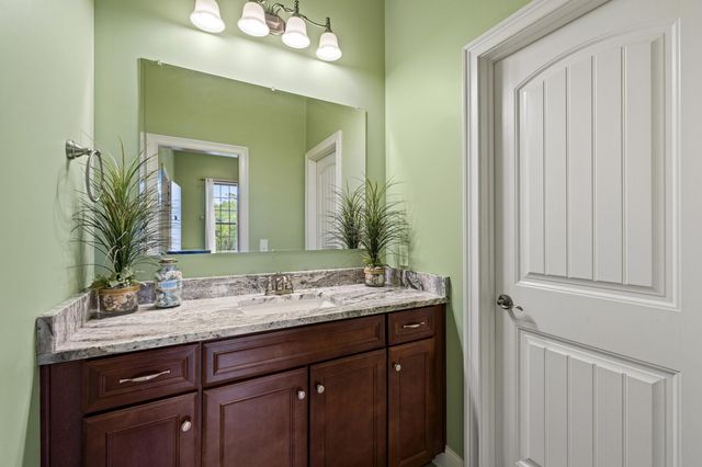 125 Covered Bridge Lane, Frankfort, KY 40601