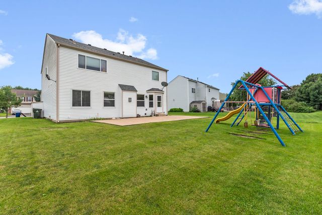 1129 S Wabena Avenue, Minooka, IL 60447