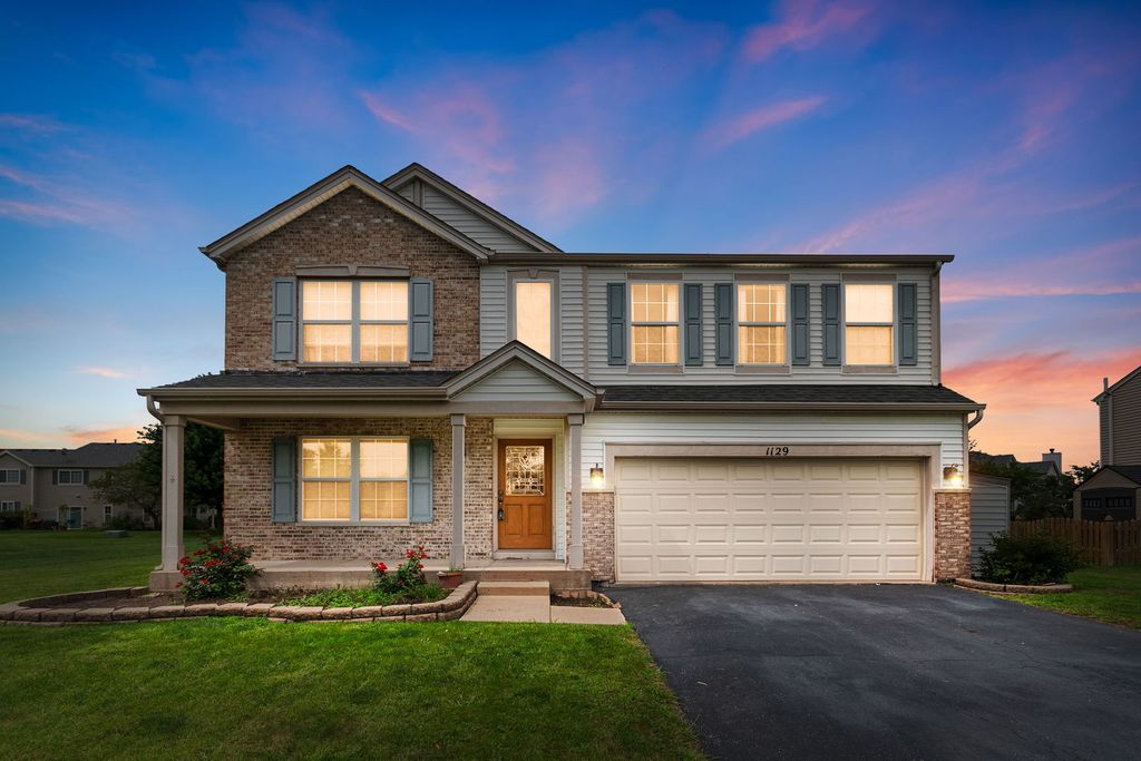 1129 S Wabena Avenue, Minooka, IL 60447