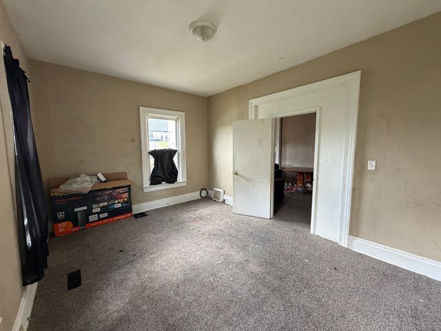 1016 Iowa Street, Davenport, IA 52803