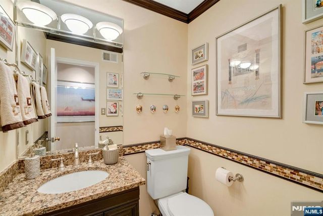 42-09 Cosgrove Court, Fair Lawn, NJ 07410