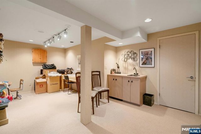 42-09 Cosgrove Court, Fair Lawn, NJ 07410