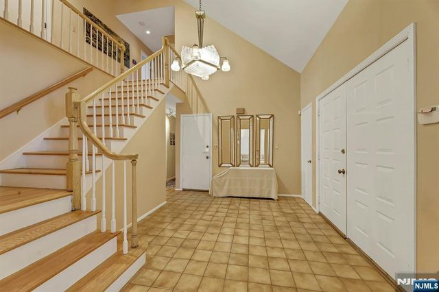 42-09 Cosgrove Court, Fair Lawn, NJ 07410