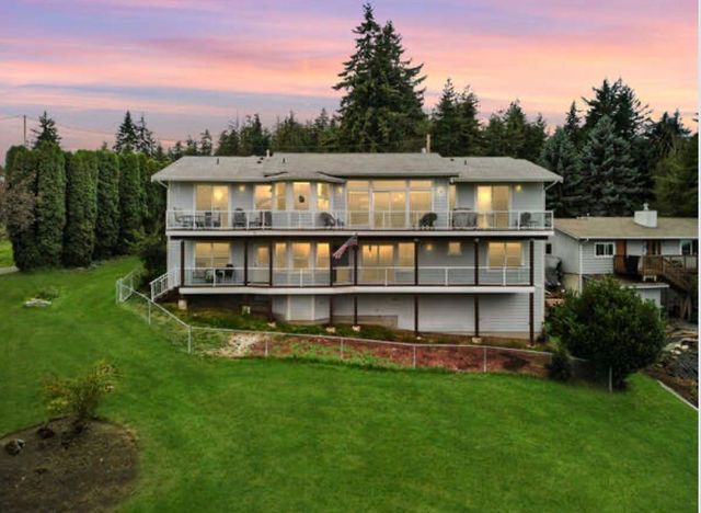 4111 R Avenue, Anacortes, WA 98221