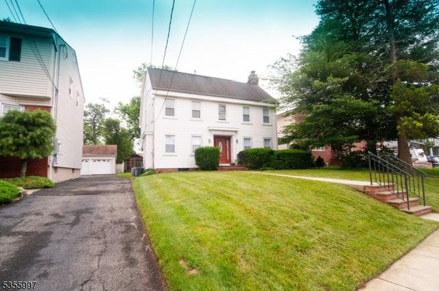 45 Summit Rd, Elizabeth City, NJ 07208