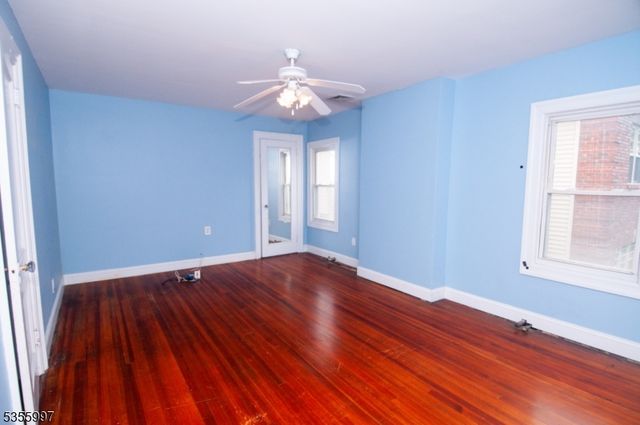 45 Summit Rd, Elizabeth City, NJ 07208
