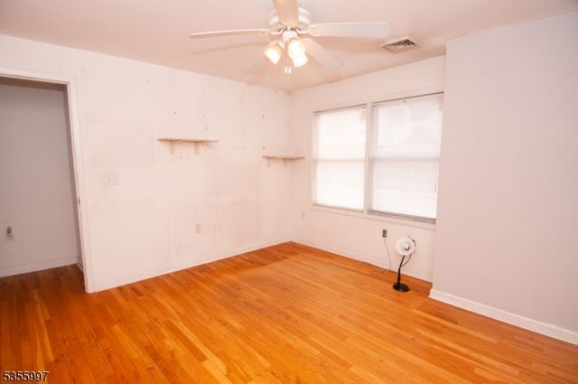 45 Summit Rd, Elizabeth City, NJ 07208