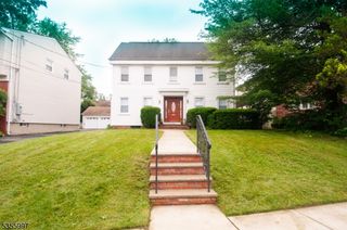45 Summit Rd, Elizabeth City, NJ 07208