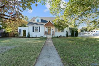 2303 Andrew Jackson Way NE, Huntsville, AL 35811