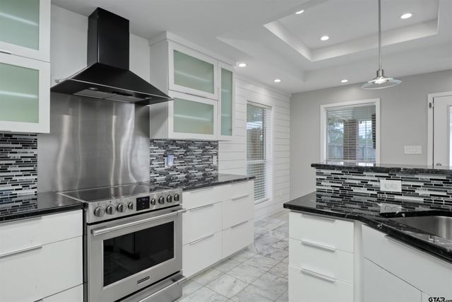 10523 COUNTY ROAD 35, Tyler, TX 75706