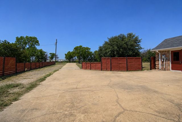 12572 County Road 237, Terrell, TX 75160