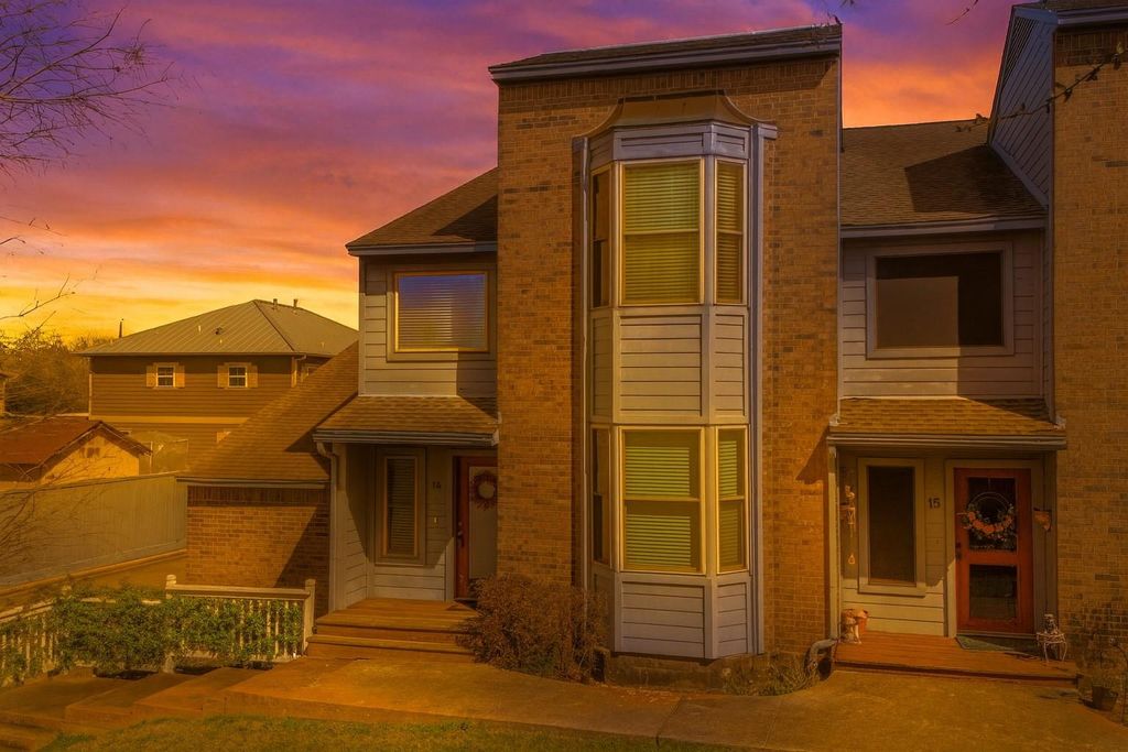 2601 S Broadway Street 14, La Porte, TX 77571