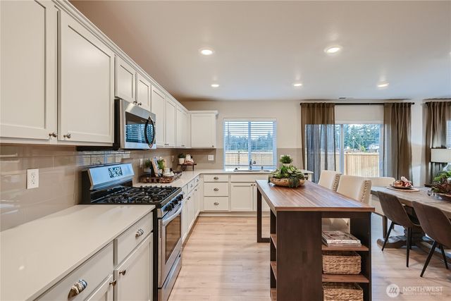 19921 137th Avenue E, Graham, WA 98338