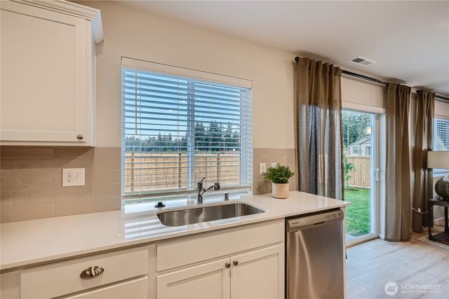 19921 137th Avenue E, Graham, WA 98338