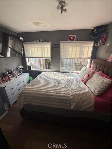 1832 E 108th, Los Angeles, CA 90059