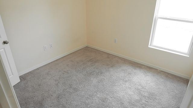 26 NE 12th Terrace, Cape Coral, FL 33909