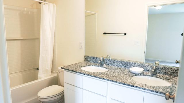 26 NE 12th Terrace, Cape Coral, FL 33909